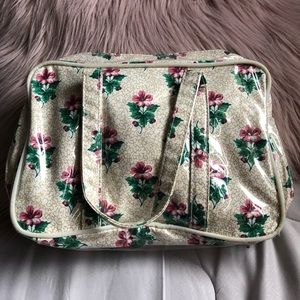 Cosmetic/toiletry bag
